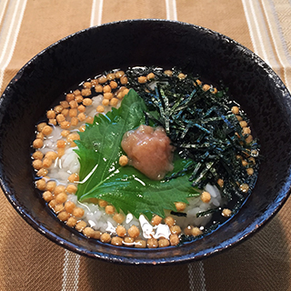 梅こんぶ茶で 梅茶漬け